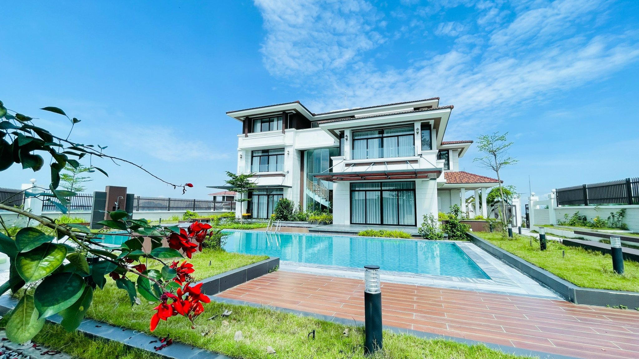 Cho thuê Bt 6a-01 Villa Hạ Long